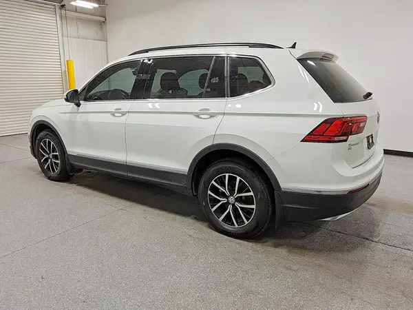 3VV3B7AX4MM152234 — 2021 Volkswagen Tiguan, фото 2 с аукциона Copart 29.09.2026, Механические повреждения