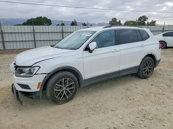 3VV2B7AX3MM074248 — 2021 Volkswagen Tiguan, Передняя часть (Front End), фото до ремонта