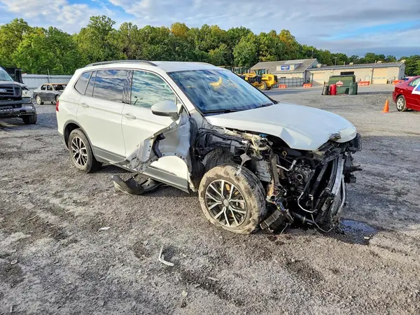 3VV2B7AX8MM146237 — 2021 Volkswagen Tiguan, фото 4 с аукциона Copart, Передняя часть