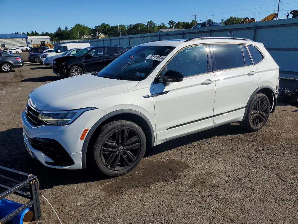 2022 VOLKSWAGEN TIGUAN VIN 3VV8B7AX4NM009615 фото 1