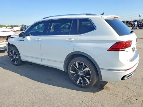 2022 Volkswagen Tiguan VIN 3VV4B7AX3NM138721 фото 2