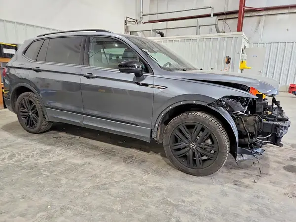 3VV8B7AX2NM025957 — 2022 Volkswagen Tiguan, фото 4 с аукциона Copart, Передняя часть