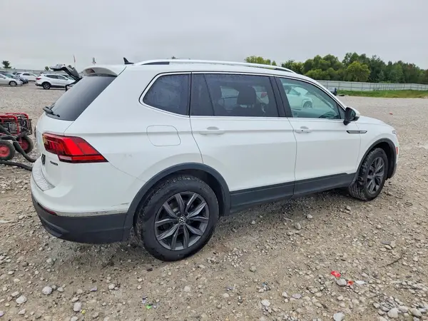 3VV2B7AXXNM129070 — 2022 Volkswagen Tiguan, фото 3 с аукциона Copart, Задняя часть