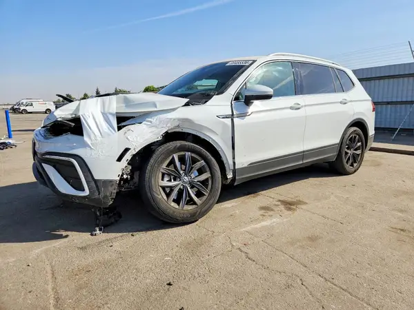 3VV3B7AX6NM177069 — 2022 Volkswagen Tiguan, Передняя часть (Front End), фото до ремонта