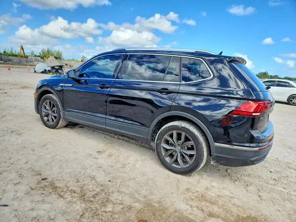 3VV3B7AX3NM148189 — 2022 Volkswagen Tiguan, фото 2 с аукциона Copart, Механические повреждения