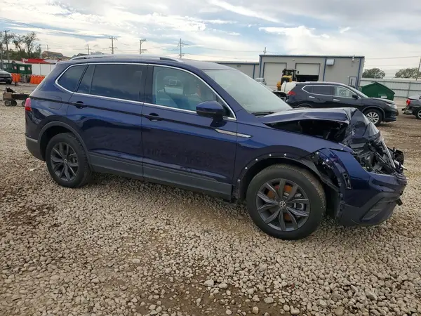 3VV3B7AX8PM035437 — 2023 Volkswagen Tiguan, фото 4 с аукциона Copart, Передняя часть