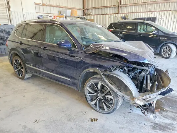 3VV4B7AX4PM074398 — 2023 Volkswagen Tiguan, фото 4 с аукциона Copart, Передняя часть