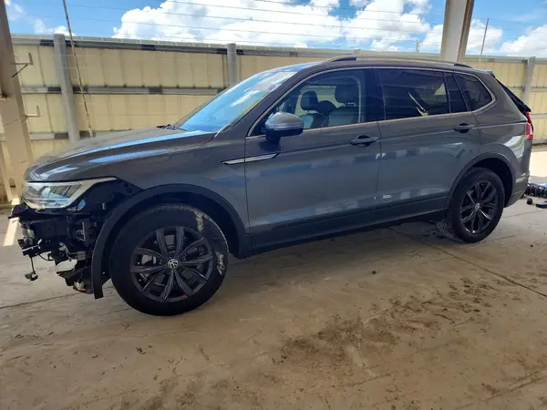 3VV3B7AX1RM054608 — 2024 Volkswagen Tiguan, Передняя часть (Front End), фото до ремонта