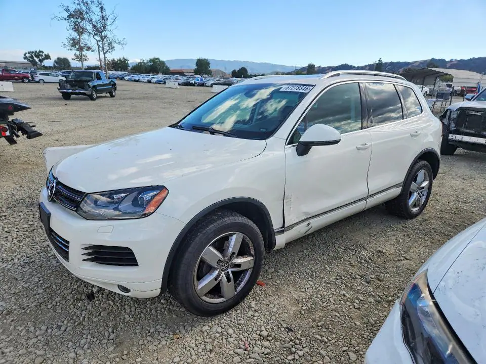 2011 VOLKSWAGEN TOUAREG VIN WVGFF9BP6BD002558 фото 1
