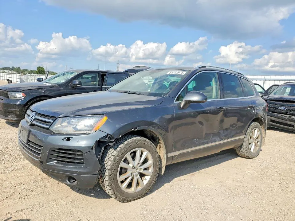 2014 Volkswagen Touareg VIN WVGEP9BP3ED013157 фото 1