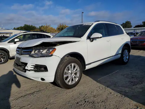 WVGEP9BP1ED007101 — 2014 Volkswagen Touareg, Передняя часть (Front End), фото до ремонта
