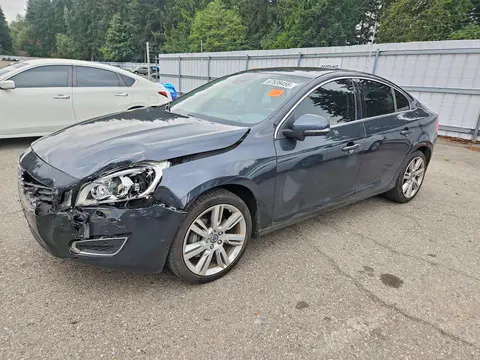 YV1612FS9D2185200 — 2013 Volvo S60, Передняя часть (Front End), фото до ремонта