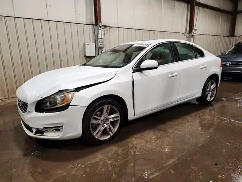 YV1612FS2E2275693 — 2014 Volvo S60, Передняя часть (Front End), фото до ремонта
