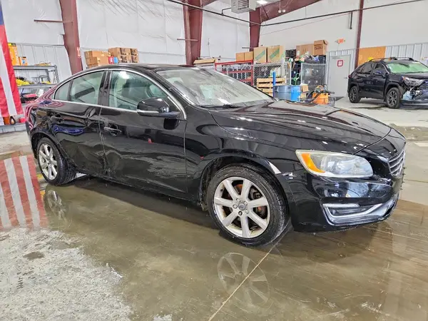 YV1612TK1G2391149 — 2016 Volvo S60, фото 4 с аукциона Copart, Боковая часть