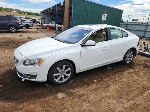 YV126MFK5G2402337 — 2016 Volvo S60, Задняя часть (Rear End), фото до ремонта