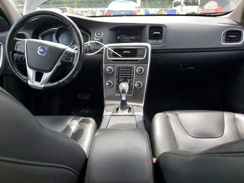 2016 Volvo S60 Premier VIN YV1612TK9G2401409 фото 8