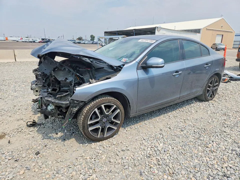 2017 Volvo S60 VIN YV126MFL5H2432075 фото 1