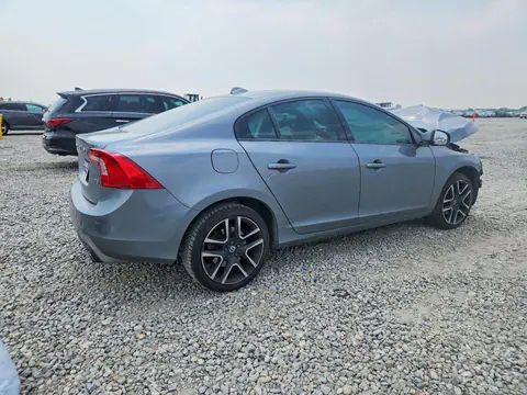 2017 Volvo S60 VIN YV126MFL5H2432075 фото 3
