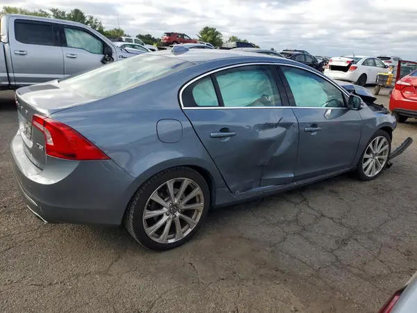 LYV402HK9HB145488 — 2017 Volvo S60, фото 3 с аукциона Copart, Передняя часть