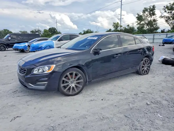 LYV402HK8JB170596 — 2018 Volvo S60, Передняя часть (Front End), фото до ремонта
