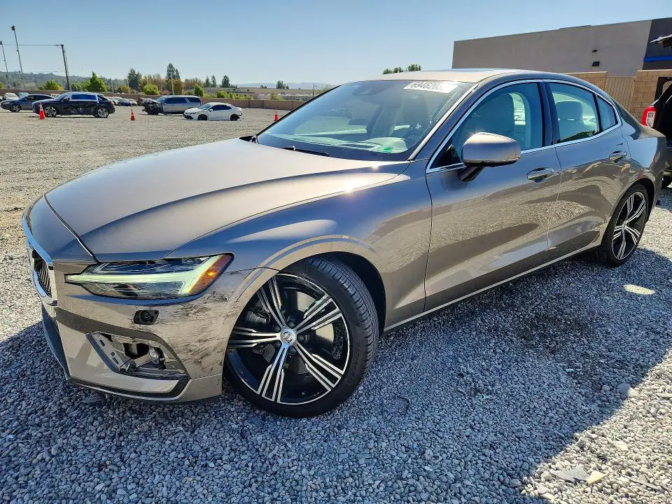 7JRA22TL3KG002837 Volvo S60 2019 — повреждение Передняя часть, фото до ремонта