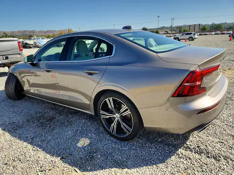 7JRA22TL3KG002837 — 2019 Volvo S60, фото 2 с аукциона Copart 14.10.2026, Передняя часть