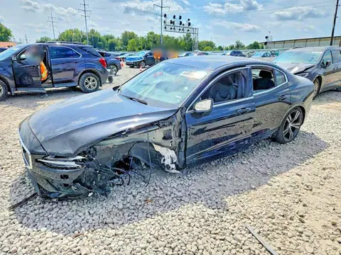 7JRL12FLXNG155680 — 2022 Volvo S60, Передняя часть (Front End), фото до ремонта