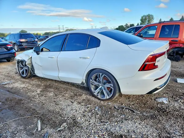 7JRL12TL4RG304997 — 2024 Volvo S60, фото 2 с аукциона Copart 13.10.2026, Передняя часть