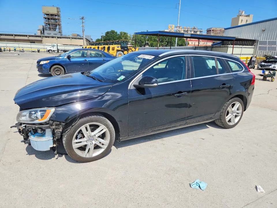 2015 Volvo V60 VIN YV140MEC4F1195206 фото 1