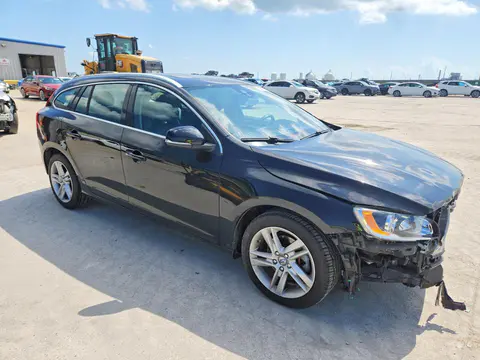 2015 Volvo V60 VIN YV140MEC4F1195206 фото 4