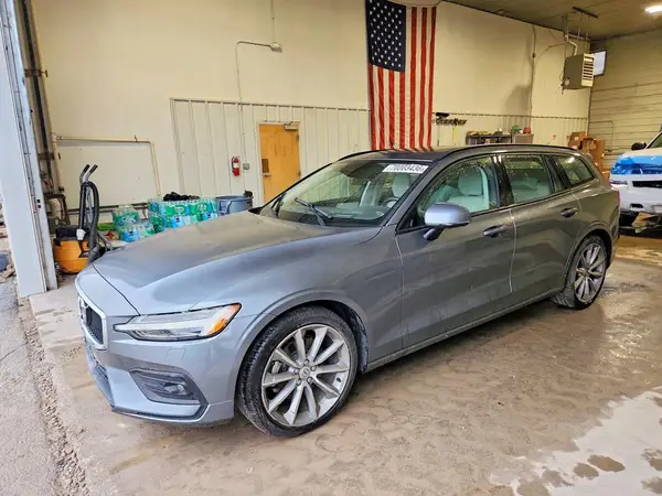 YV1102EK4L2359641 — 2020 Volvo V60, Подтопление (Water/Flood), фото до ремонта