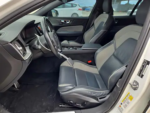 YV1102EM9M2437317 — 2021 Volvo V60, фото 7 с аукциона Copart, Подтопление