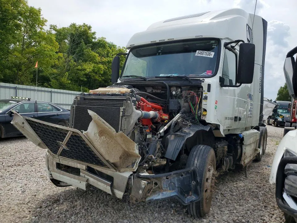 2016 VOLVO VNL VIN 4V4NC9TG9GN960266 фото 1