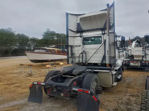 4V4N39TG5HN988079 — 2017 Volvo VNL, фото 4 с аукциона Copart 06.10.2026, Механические повреждения