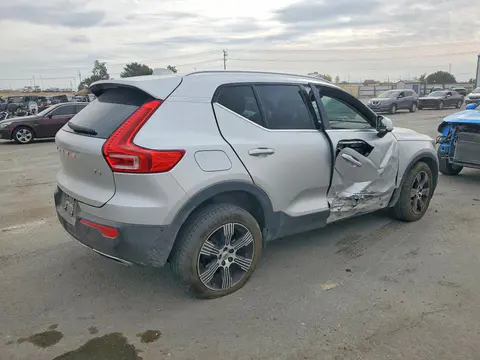 2019 Volvo XC40 VIN YV4162ULXK2056552 фото 3