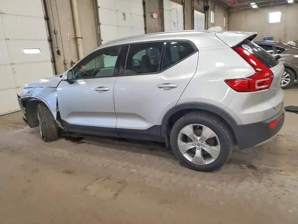 2019 VOLVO XC40 VIN YV4162UK9K2126517 фото 2