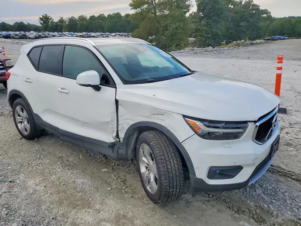 YV4162XZXK2005374 — 2019 Volvo XC40, фото 4 с аукциона Copart, Боковая часть