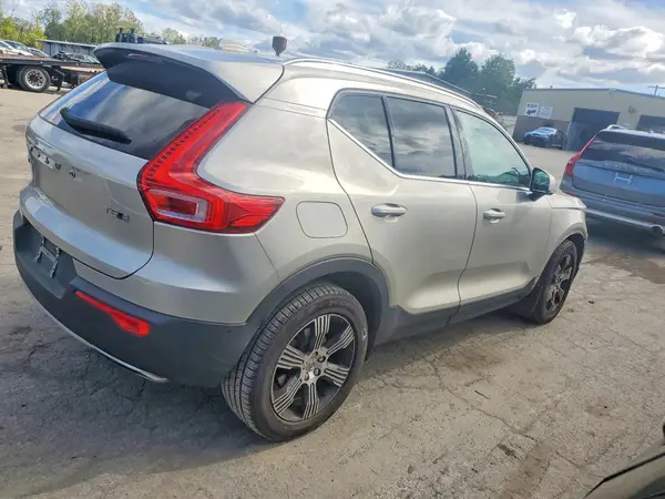 YV4162UL8K2074676 — 2019 Volvo XC40, фото 3 с аукциона Copart 01.10.2026, Передняя часть