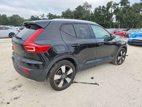 YV4162XZ7K2007292 — 2019 Volvo XC40, фото 3 с аукциона Copart, Передняя часть