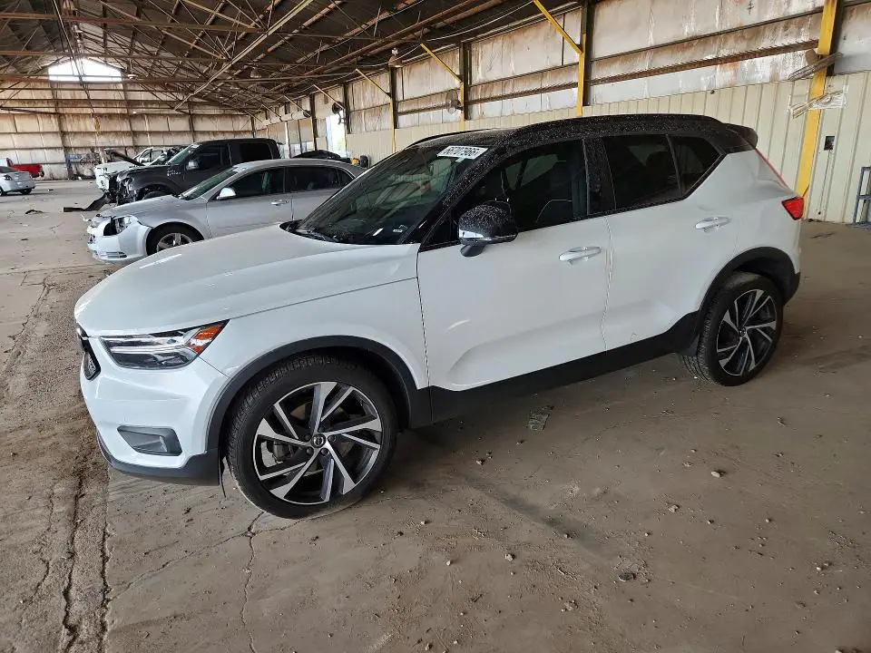 YV4162UM5L2348653 Volvo XC40 2020 — повреждение Передняя часть, фото до ремонта