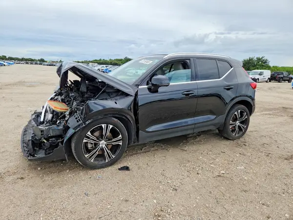 YV4162UL4L2187705 — 2020 Volvo XC40, Передняя часть (Front End), фото до ремонта