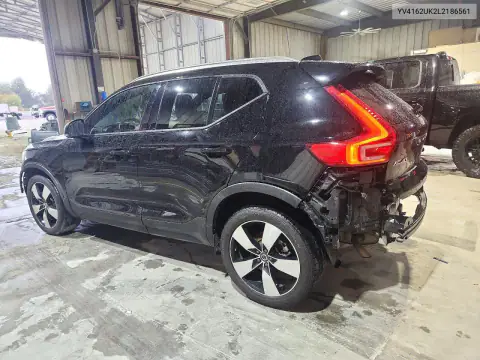 YV4162UK2L2186561 — 2020 Volvo XC40, фото 2 с аукциона Copart, Задняя часть