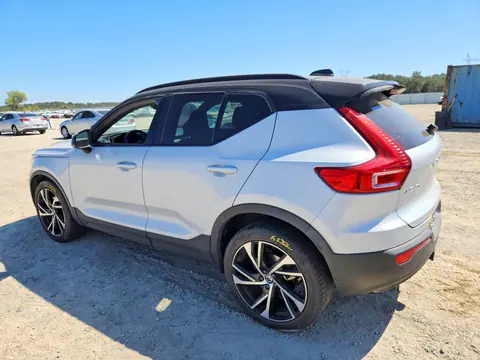 2021 Volvo XC40 VIN YV4162UMXM2605551 фото 2