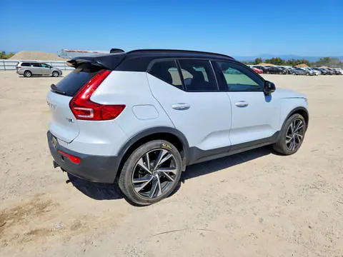 2021 Volvo XC40 VIN YV4162UMXM2605551 фото 3