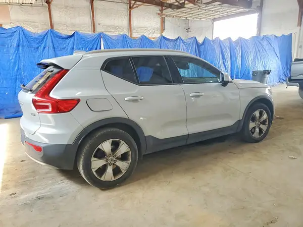 2021 VOLVO XC40 VIN YV4162UK1M2573216 фото 3