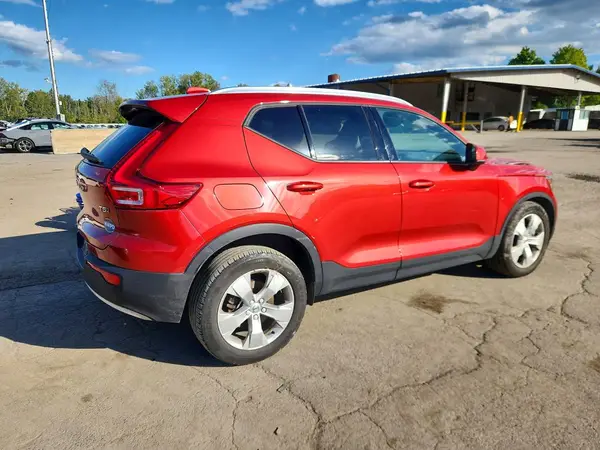YV4162UK7M2603769 — 2021 Volvo XC40, фото 3 с аукциона Copart 15.10.2026, Передняя часть