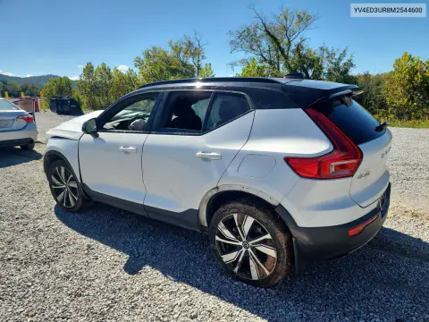 YV4ED3UR8M2544600 — 2021 Volvo XC40, фото 2 с аукциона Copart, Боковая часть