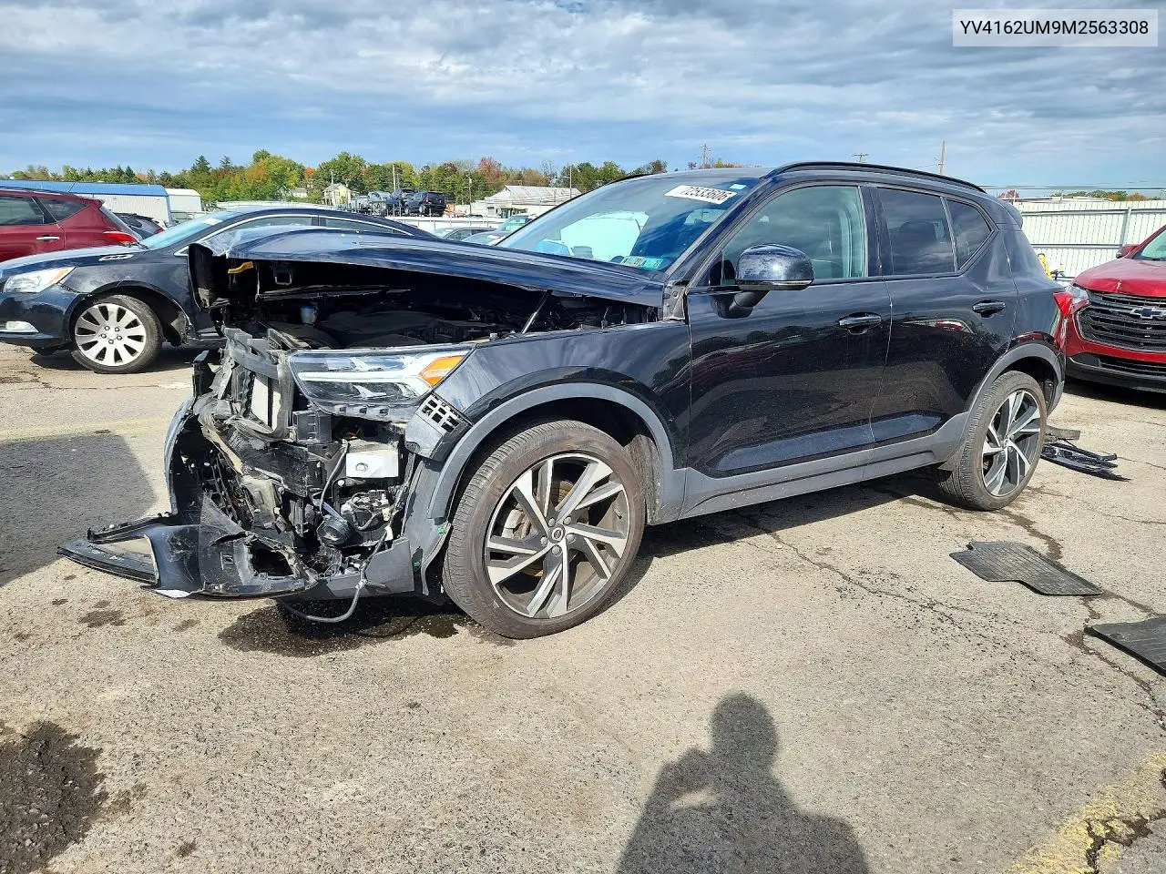 YV4162UM9M2563308 Volvo XC40 2021 — повреждение Передняя часть, фото до ремонта