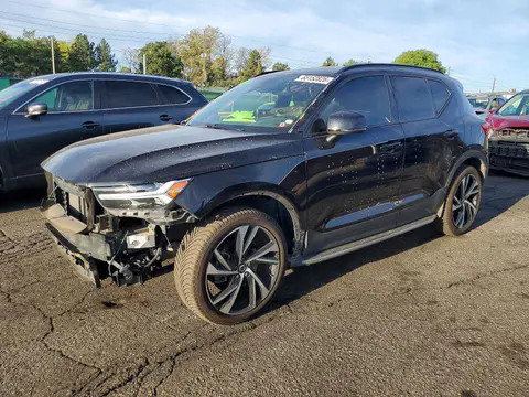 YV4162UM3N2694204 — 2022 Volvo XC40, Передняя часть (Front End), фото до ремонта