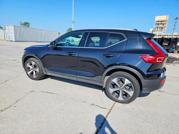 YV4L12UN6P2926135 — 2023 Volvo XC40, фото 2 с аукциона Copart, Подтопление